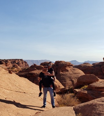 Our state has amazing views and we LOVE to explore new places!