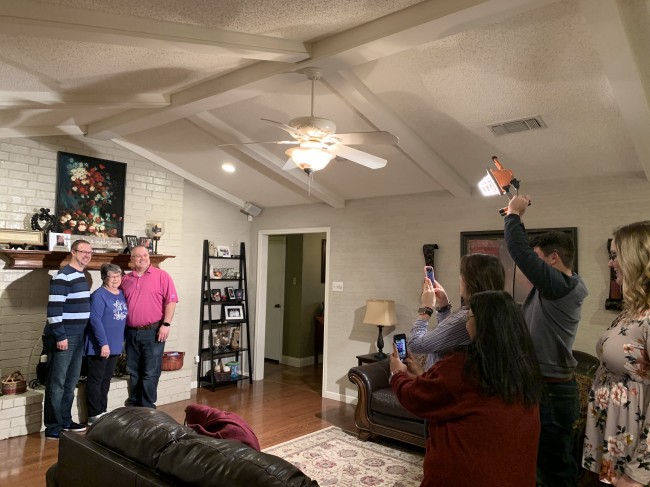 And this is how we take photos with the Wiechmann clan - lighting!