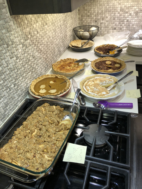 Let's just say that we didn't go hungry on Thanksgiving. Cobblers and Pie, Oh My!